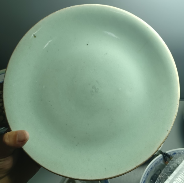 古玩轉(zhuǎn)賣清中期豆青釉大盤拍賣，當前價格1588元
