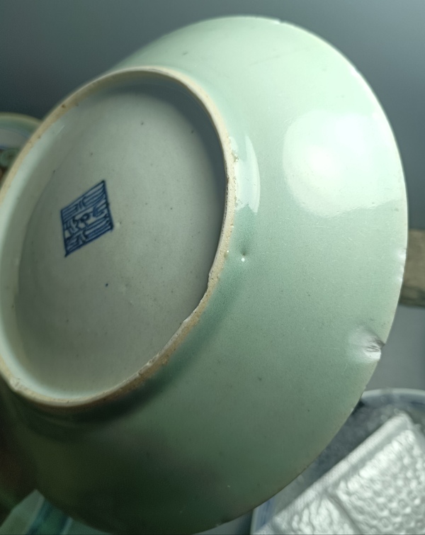 古玩陶瓷清中期豆青釉大盤拍賣，當前價格299元