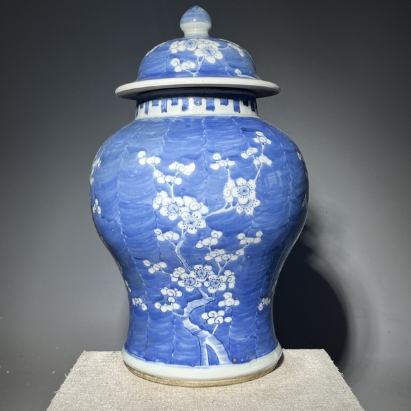 古玩陶瓷青花冰梅圖蓋罐拍賣,當前價格5800元