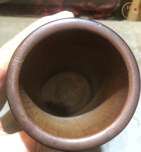 古玩雜項(xiàng)竹雕筆筒真品鑒賞圖