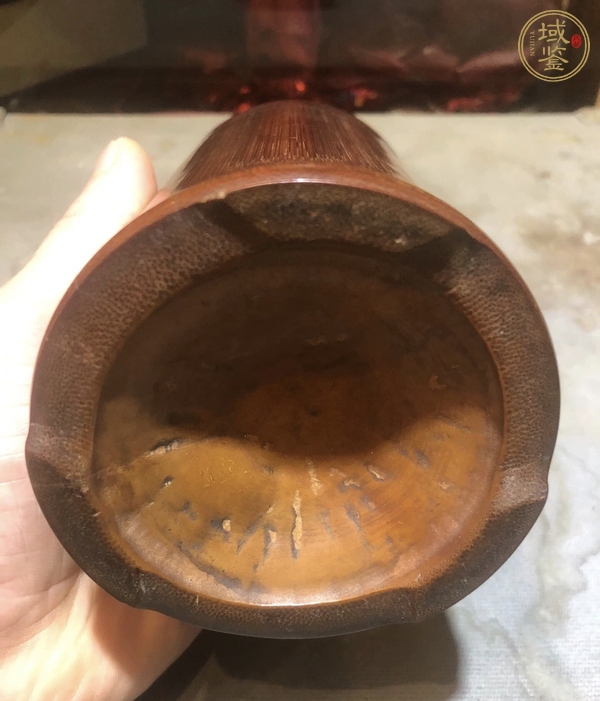 古玩雜項(xiàng)竹雕筆筒真品鑒賞圖