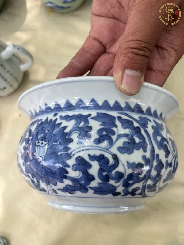 古玩陶瓷青花香爐真品鑒賞圖