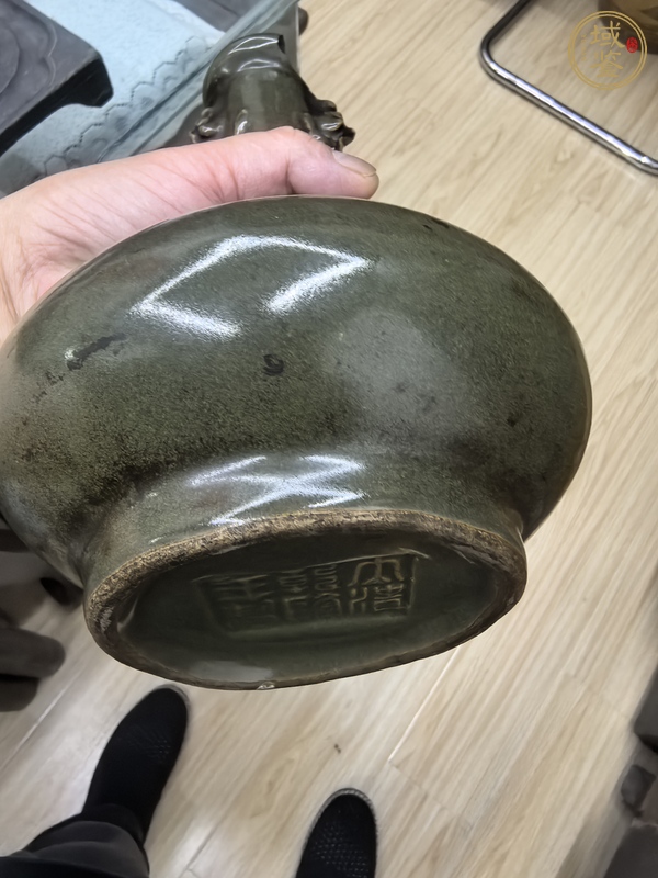 古玩陶瓷茶葉末釉撇口瓶真品鑒賞圖