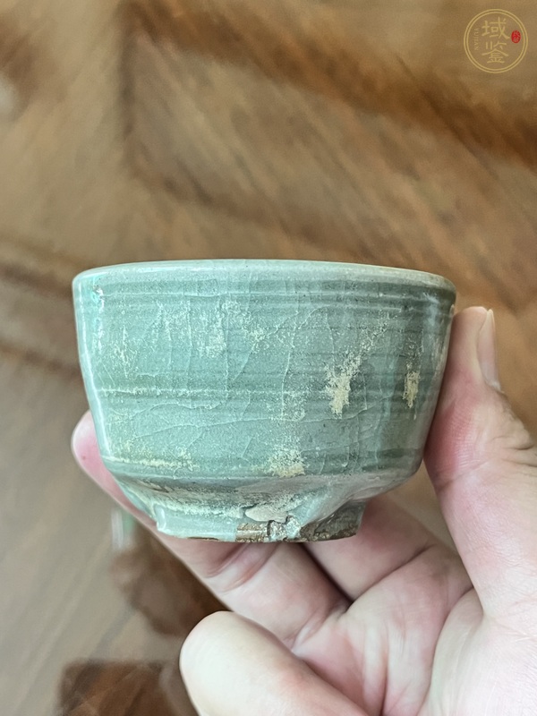 古玩陶瓷龍泉青瓷香爐真品鑒賞圖