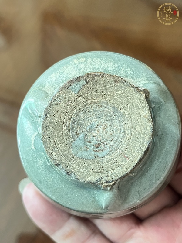 古玩陶瓷龍泉青瓷香爐真品鑒賞圖