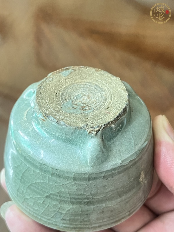 古玩陶瓷龍泉青瓷香爐真品鑒賞圖