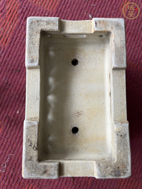 古玩陶瓷粉彩洞石花卉紋花盆真品鑒賞圖