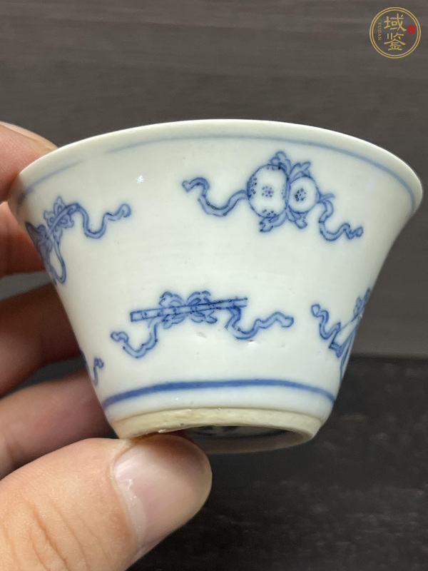 古玩陶瓷青花暗八仙杯真品鑒賞圖