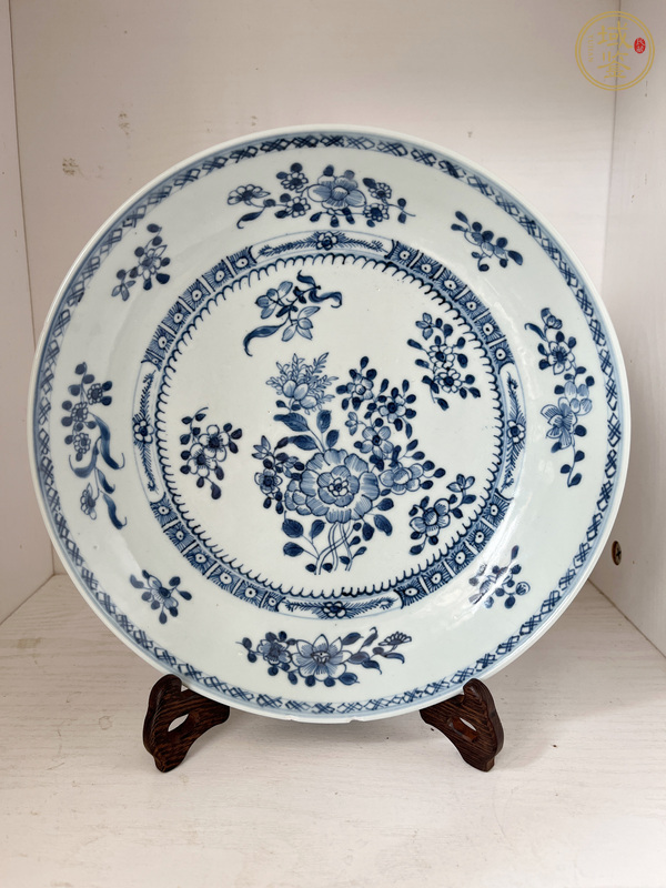 古玩陶瓷青花折枝花卉紋盤真品鑒賞圖