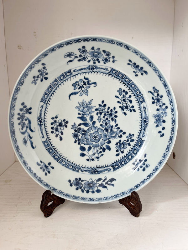古玩轉賣清早期青花折枝花卉紋盤拍賣，當前價格3990元