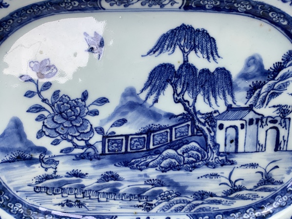 古玩陶瓷清乾隆·青花山水風景圖紋盤拍賣,當前價格314元