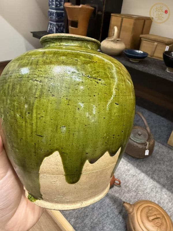 古玩陶瓷綠釉罐真品鑒賞圖