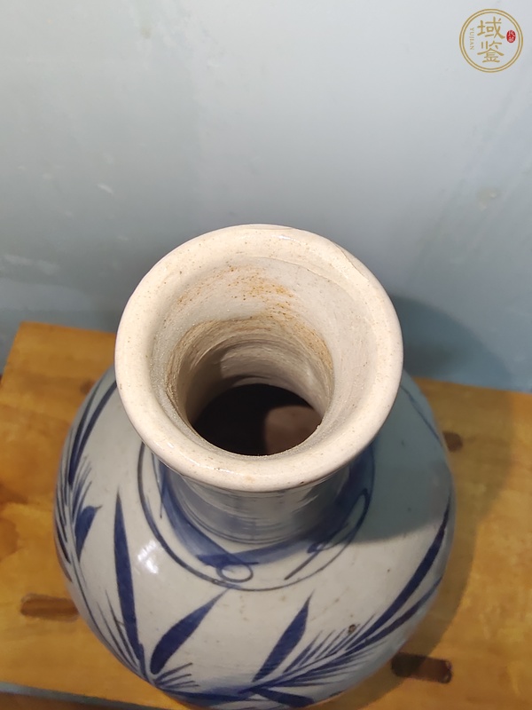 古玩陶瓷青花瓶真品鑒賞圖