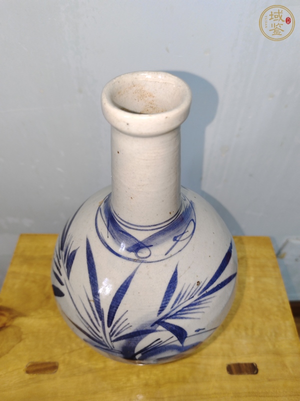 古玩陶瓷青花瓶真品鑒賞圖