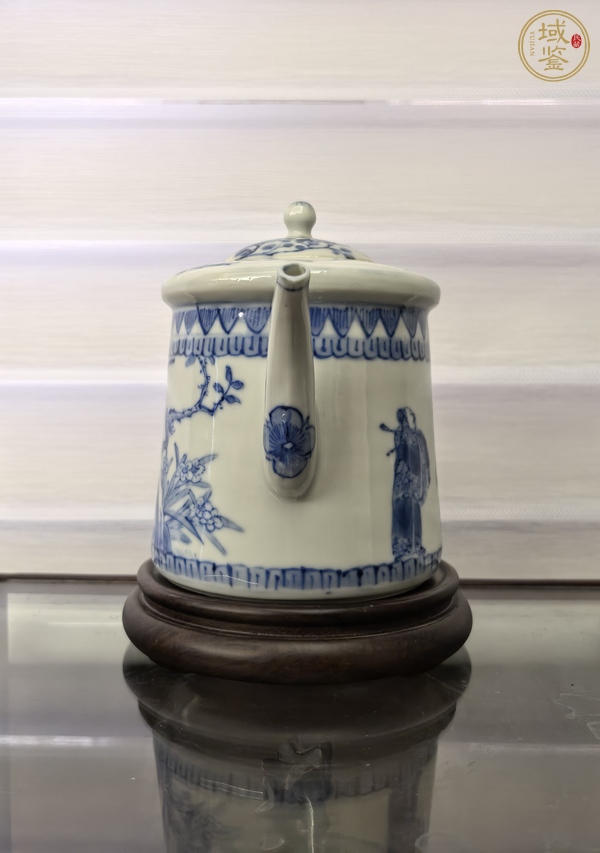 古玩陶瓷青花人物故事紋茶壺真品鑒賞圖