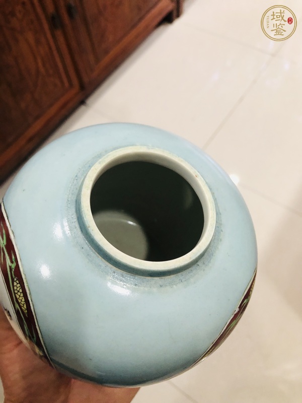古玩陶瓷挑擔(dān)人物罐真品鑒賞圖