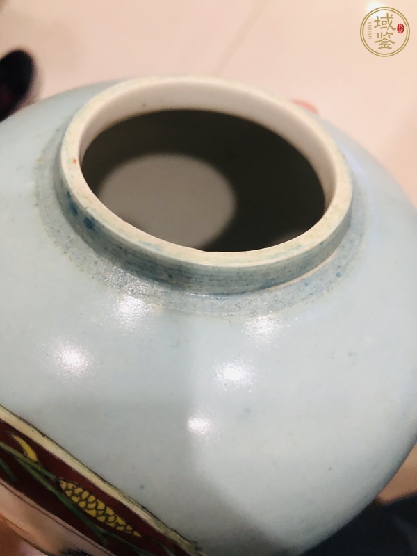 古玩陶瓷挑擔(dān)人物罐真品鑒賞圖