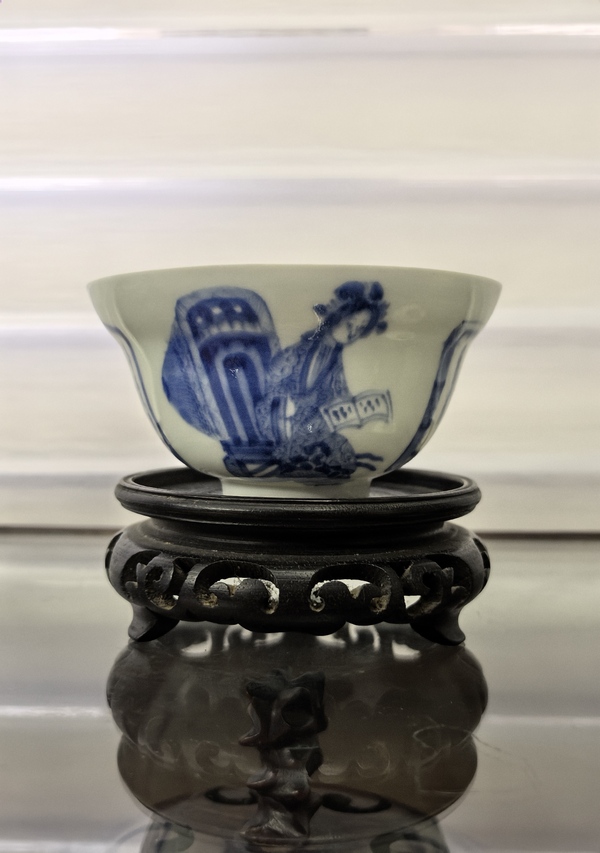 古玩轉(zhuǎn)賣道光無(wú)雙譜青花折沿杯（薄胎）拍賣，當(dāng)前價(jià)格680元