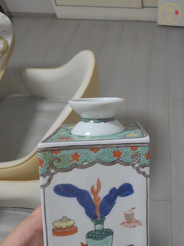 古玩陶瓷五彩博古花卉四方水盂（日本瓷）真品鑒賞圖