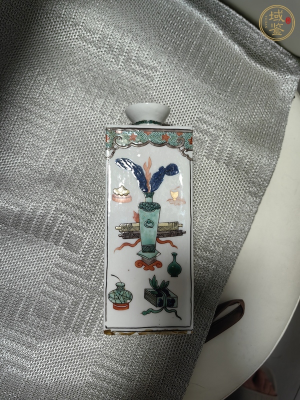 古玩陶瓷五彩博古花卉四方水盂（日本瓷）真品鑒賞圖