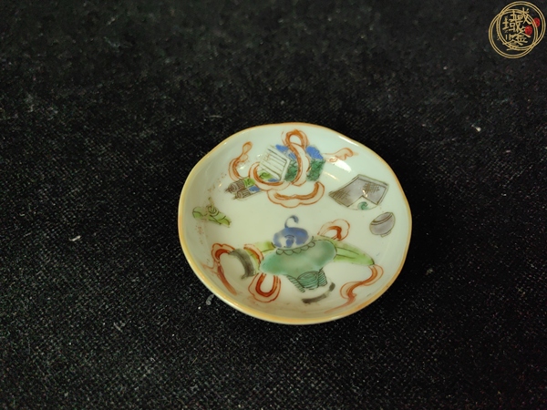 古玩道光細路粉彩花口香碟真品鑒賞圖