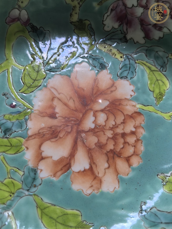 古玩陶瓷花卉紋粉彩碗真品鑒賞圖