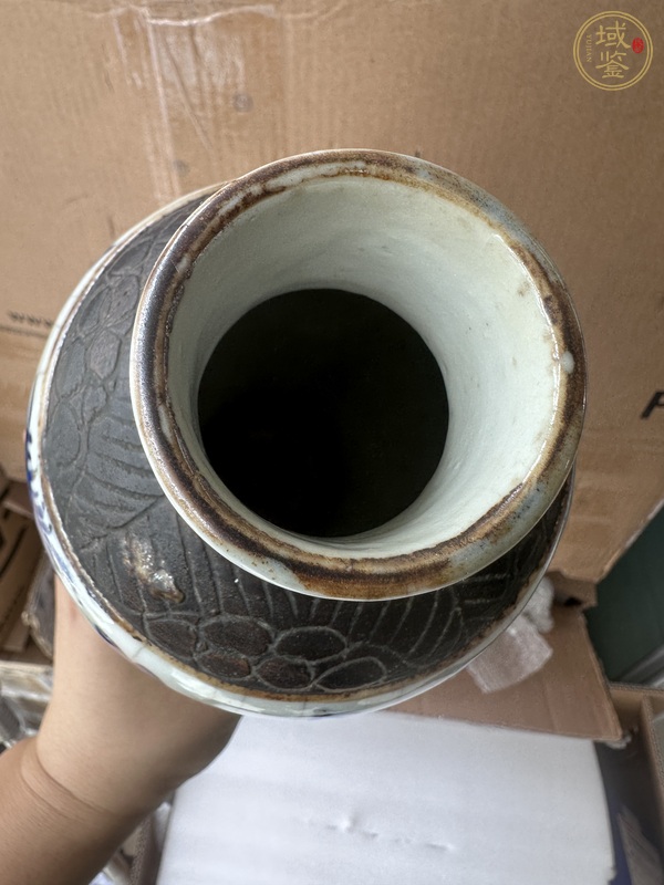 古玩陶瓷哥釉青花花鳥(niǎo)紋雞腿瓶真品鑒賞圖