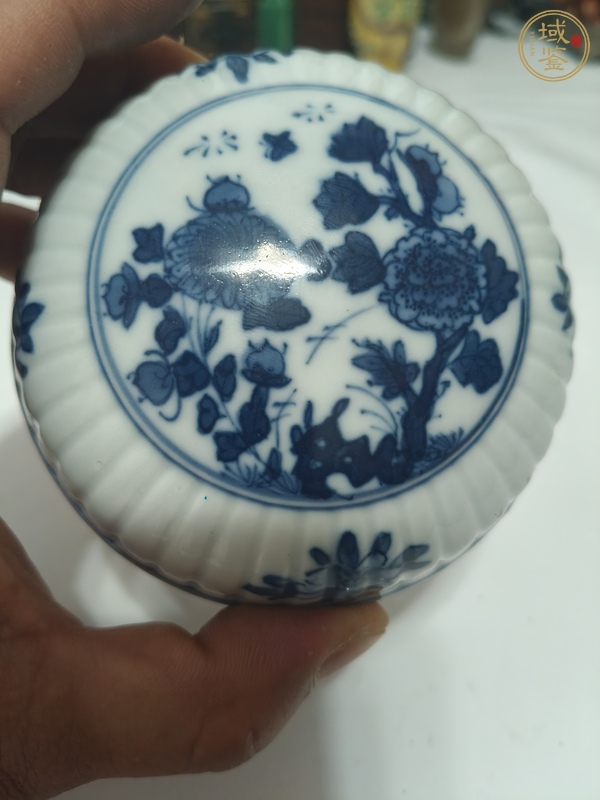 古玩陶瓷清康熙 青花花卉紋蓋盒真品鑒賞圖