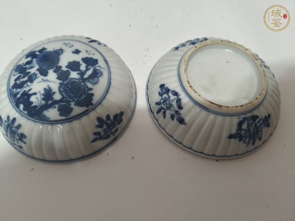 古玩陶瓷清康熙 青花花卉紋蓋盒真品鑒賞圖