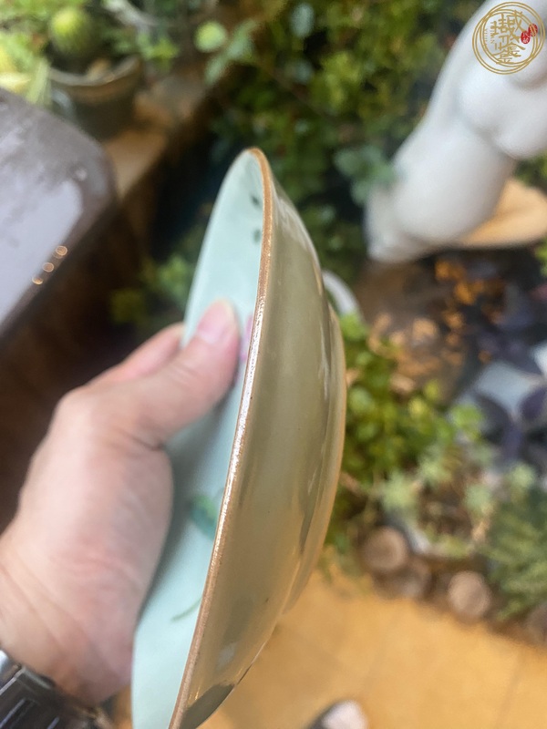 古玩陶瓷憑圖片看彩不開門，乾隆風格粉彩盤真品鑒賞圖