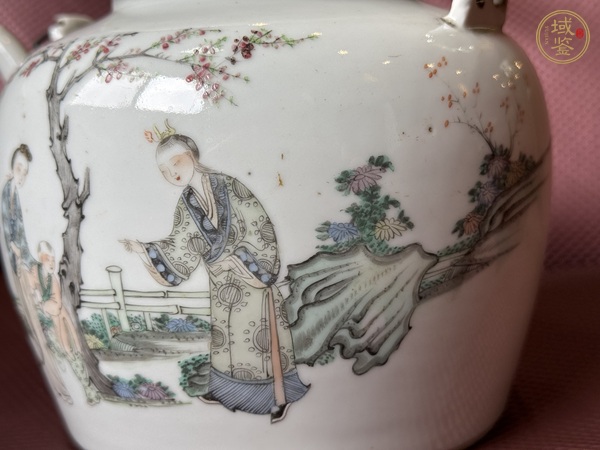 古玩陶瓷粉彩人物故事紋茶壺真品鑒賞圖