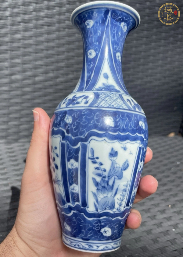 古玩陶瓷清中晚開窗花鳥紋觀音瓶真品鑒賞圖