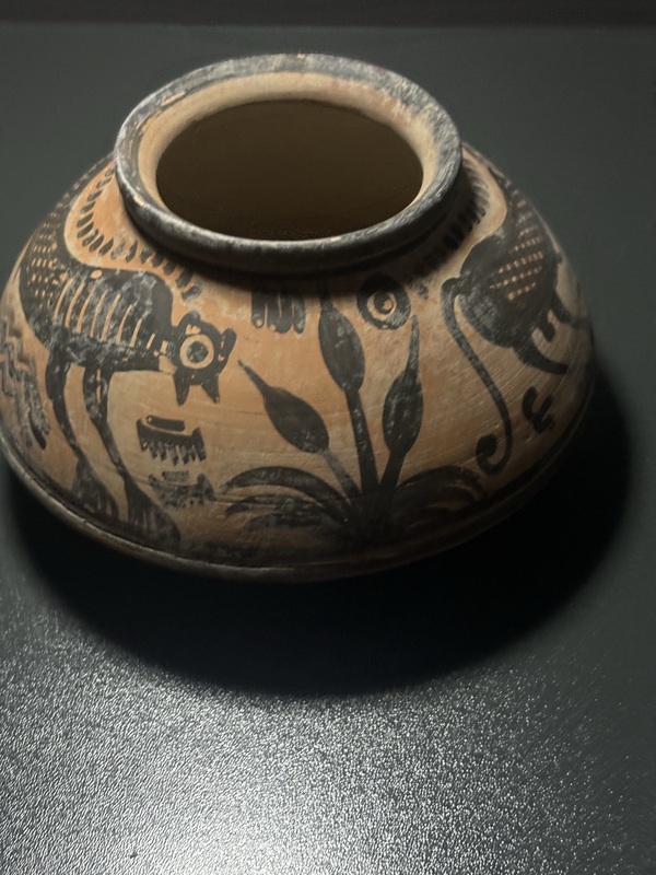 古玩陶瓷波浪紋異獸花卉碟形罐拍賣,當前價格516元