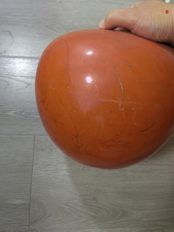 古玩陶瓷珊瑚紅釉描金西瓜罐真品鑒賞圖