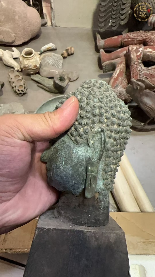 古玩銅器佛首真品鑒賞圖
