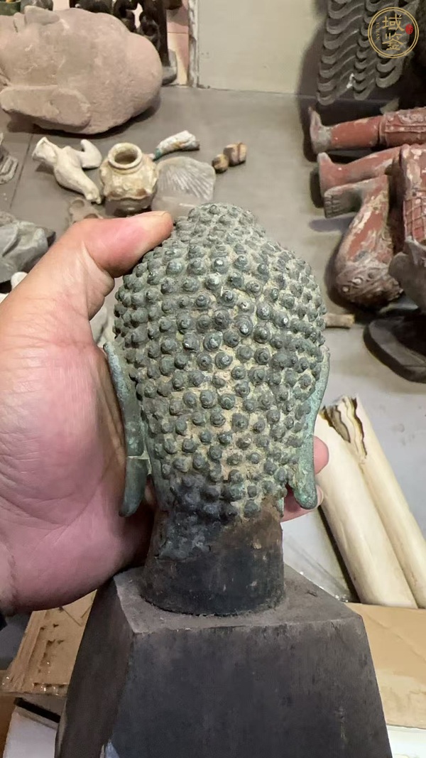 古玩銅器佛首真品鑒賞圖
