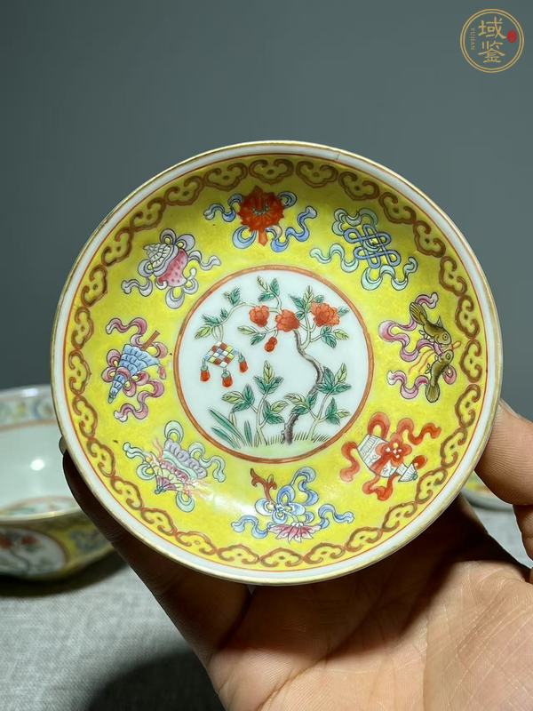 古玩陶瓷黃地粉彩開窗花卉紋一套真品鑒賞圖