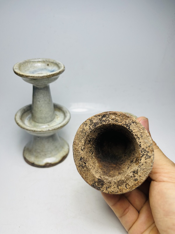 古玩陶瓷（清末民初）窯變哥釉燭臺一對拍賣，當前價格0元