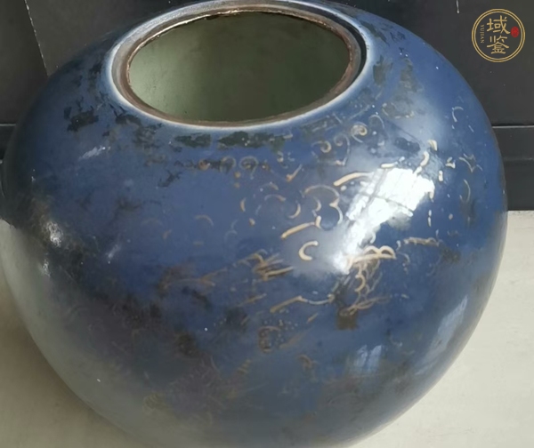 古玩陶瓷祭蘭釉描金龍紋罐真品鑒賞圖