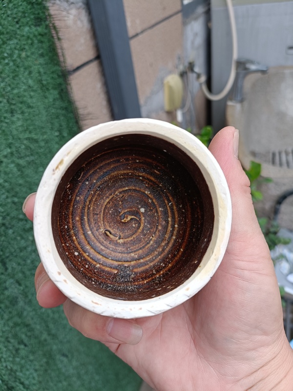 古玩陶瓷宋代十大名窯之一吉州窯醬釉水盂拍賣,當(dāng)前價格1980元