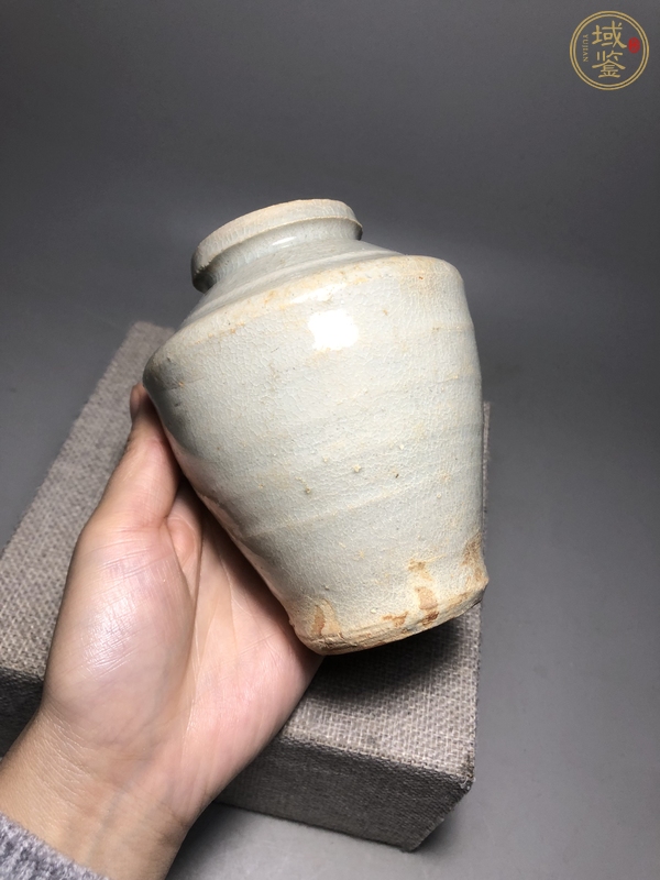 古玩陶瓷龍泉青瓷梅瓶真品鑒賞圖
