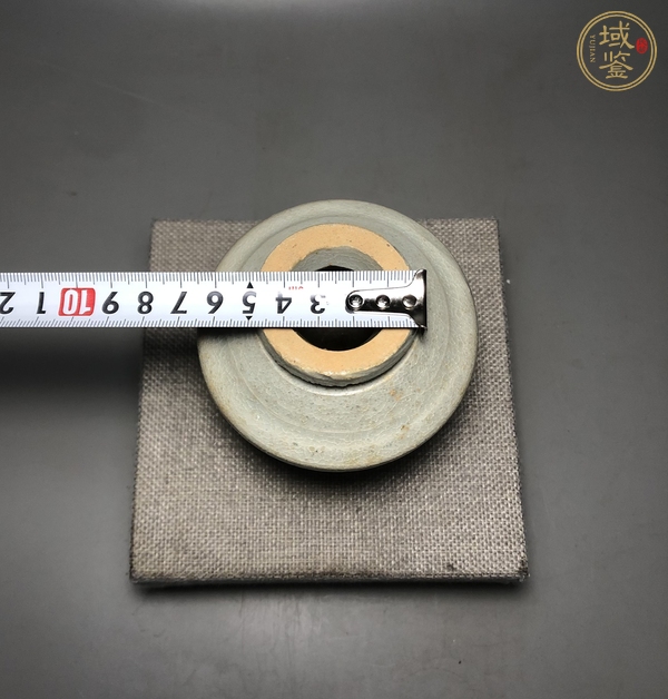 古玩陶瓷龍泉青瓷梅瓶真品鑒賞圖