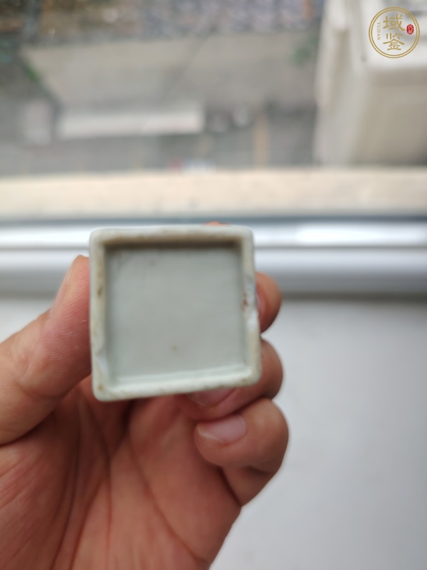 古玩陶瓷青花壽字紋四方鼻煙壺真品鑒賞圖
