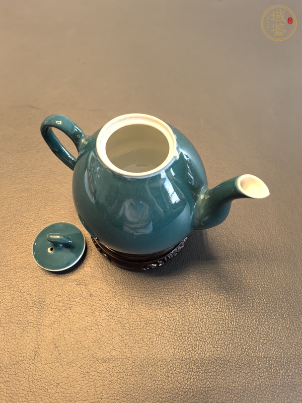 古玩陶瓷綠釉茶壺真品鑒賞圖