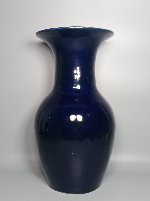 古玩陶瓷清代，藍(lán)釉大瓶拍賣，當(dāng)前價(jià)格1600元