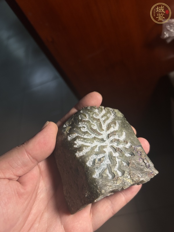 古玩玉器翡翠賭石真品鑒賞圖