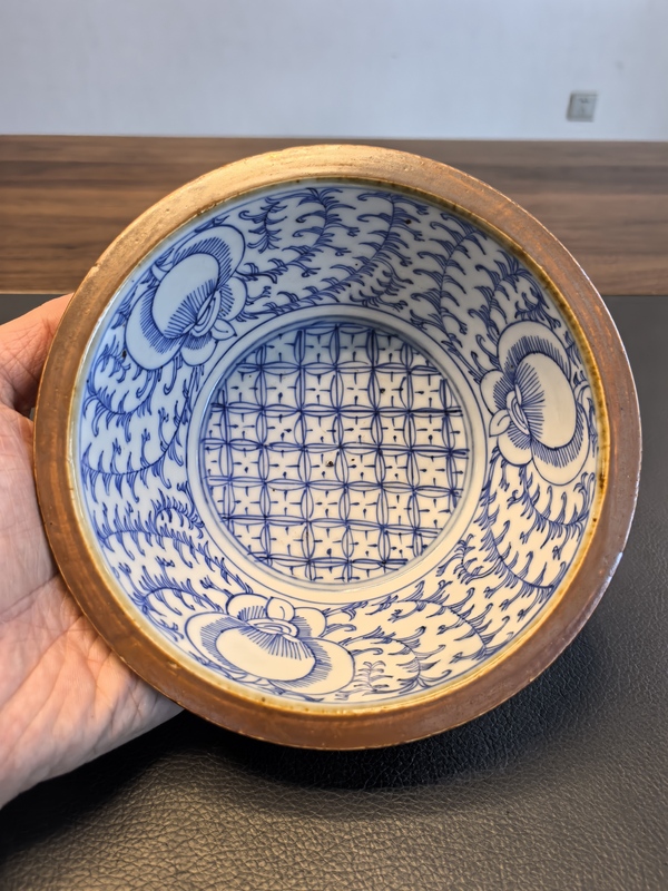 古玩轉賣嘉慶紫金釉青花纏枝蓮折沿小盆(小水洗)拍賣，當前價格18888元