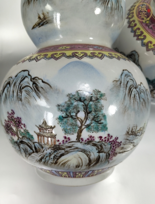 古玩陶瓷粉彩山水人物紋葫蘆瓶真品鑒賞圖