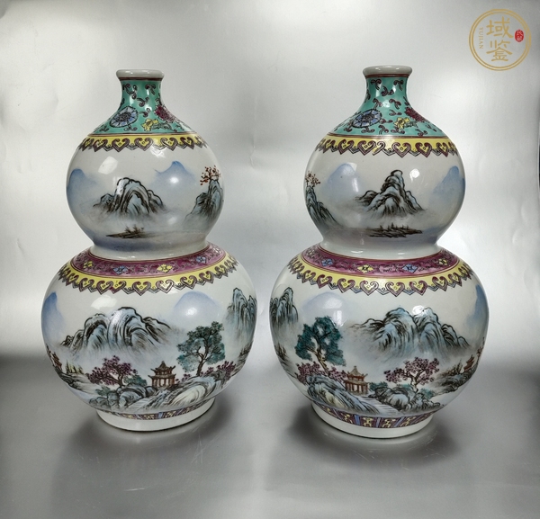 古玩陶瓷粉彩山水人物紋葫蘆瓶真品鑒賞圖