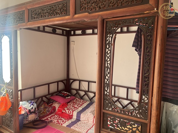 古玩六柱架子床真品鑒賞圖